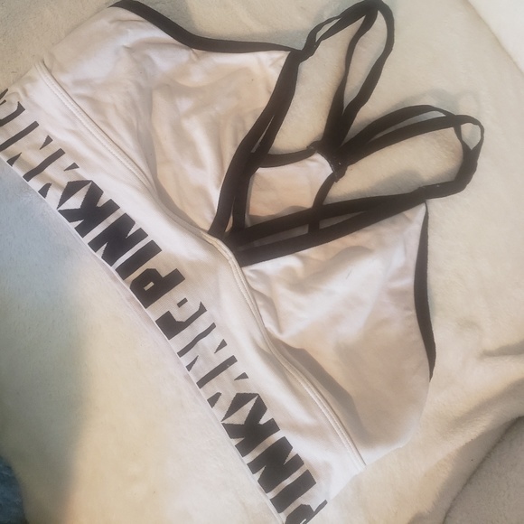 Bra - Picture 1 of 3